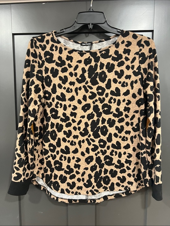Pink Clover Tops - Pink Clover Black and Tan Leopard Print Crewneck Pullover